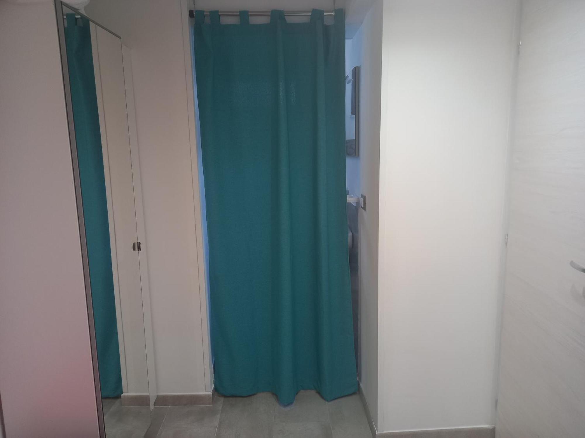 Affittacamere In Guest - Very Consisting Of 2 Very Comfortable Sofa Beds With En-suite Bathroom Aeroporto di Catania Fontana Rossa