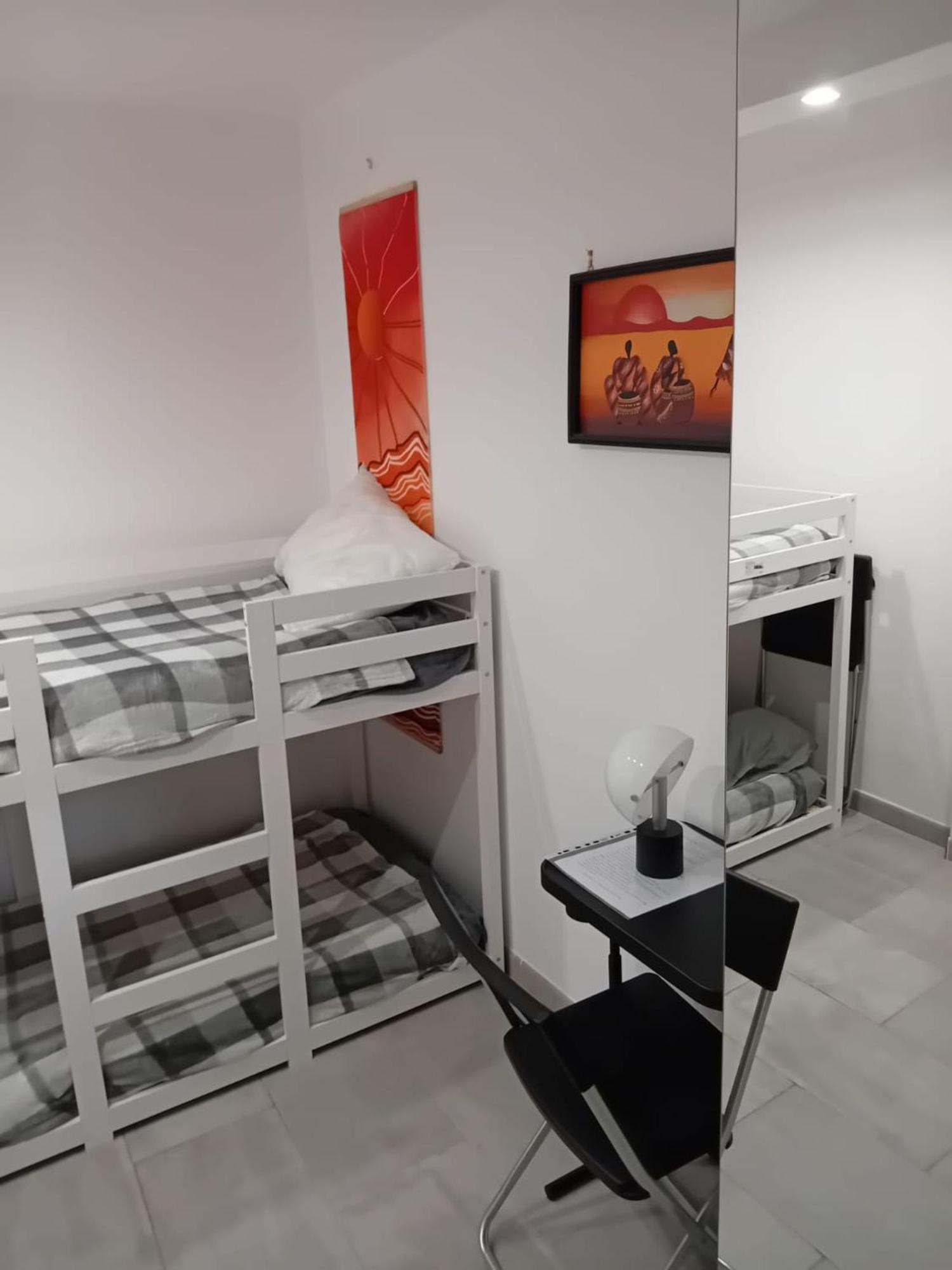 Affittacamere In Guest - Very Consisting Of 2 Very Comfortable Sofa Beds With En-suite Bathroom